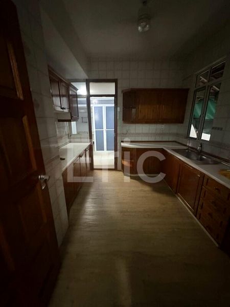 5 Bed Corner Terrace (Landed) for Sale in  Loyang Villas - Image 4